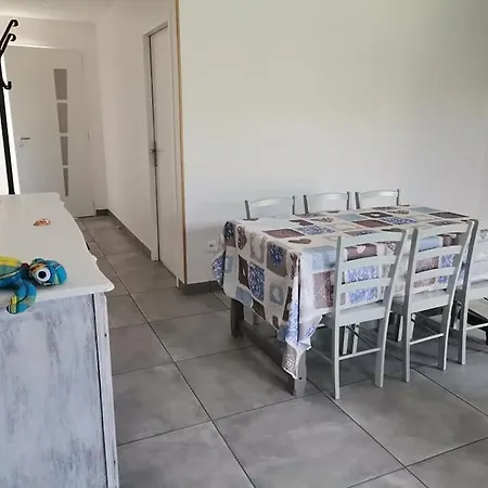 Maison Des Fleurs D'ajoncs בית נופש *