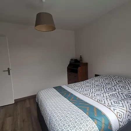 Maison Des Fleurs D'ajoncs بيت للعطل