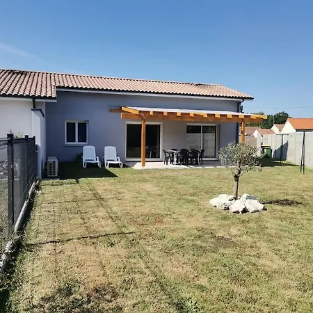 Maison Des Fleurs D'ajoncs